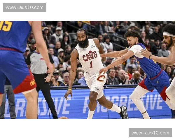 哈登季后赛首秀交出两双数据 骑士后场双核磨合效果超出预期